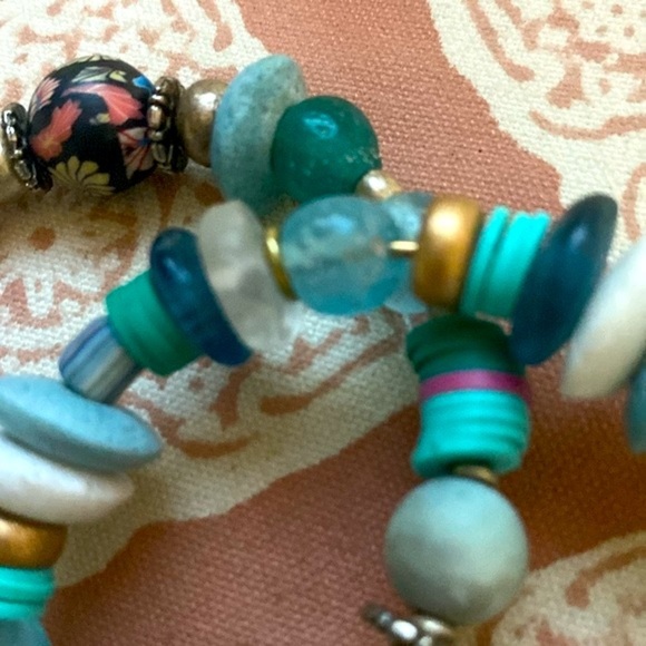2 piece Handmade bracelet set stack,African glass beads Blue, turquoise,… - Picture 3 of 16